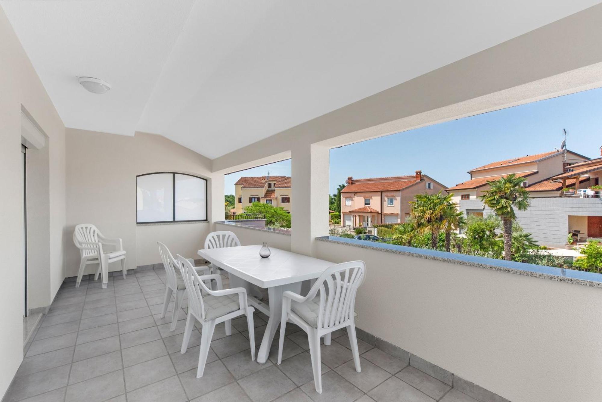 Villa Hope - Apartments With Shared Pool Poreč Quarto foto