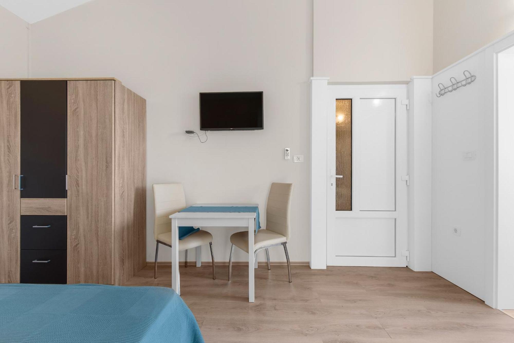 Villa Hope - Apartments With Shared Pool Poreč Quarto foto