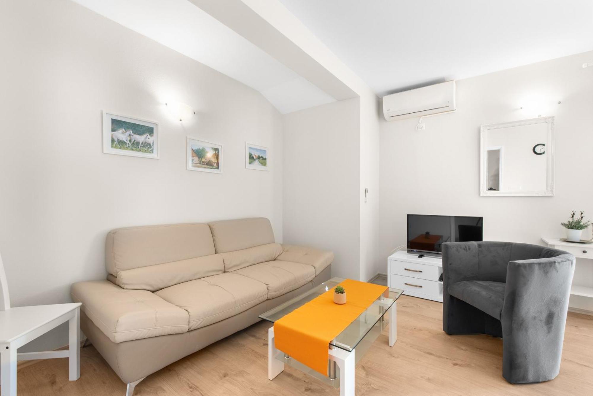 Villa Hope - Apartments With Shared Pool Poreč Quarto foto