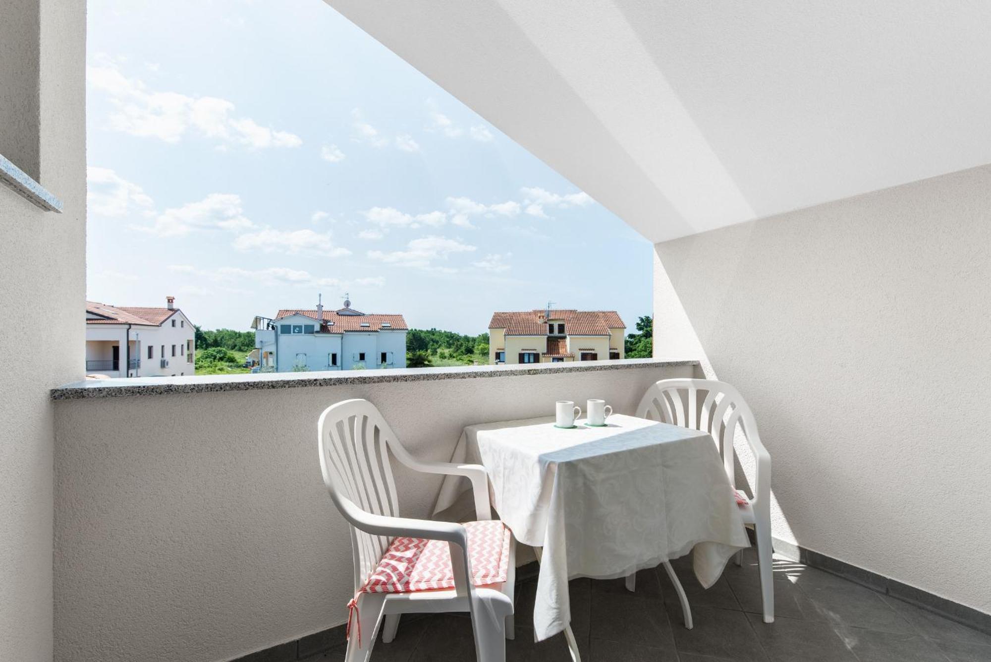 Villa Hope - Apartments With Shared Pool Poreč Quarto foto